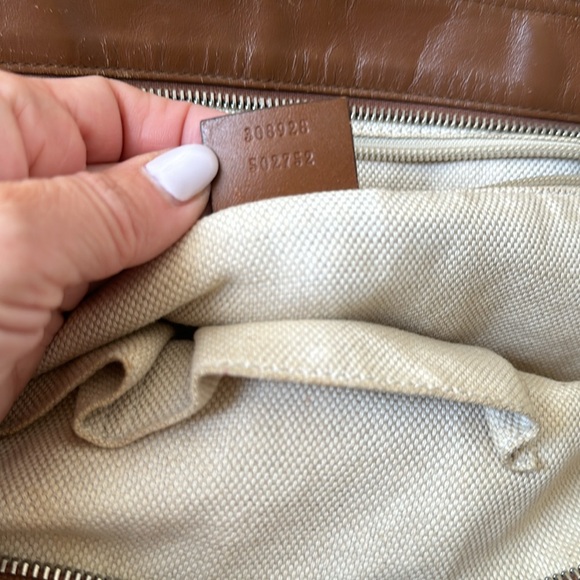 Large Gucci Tote - Picture 11 of 16